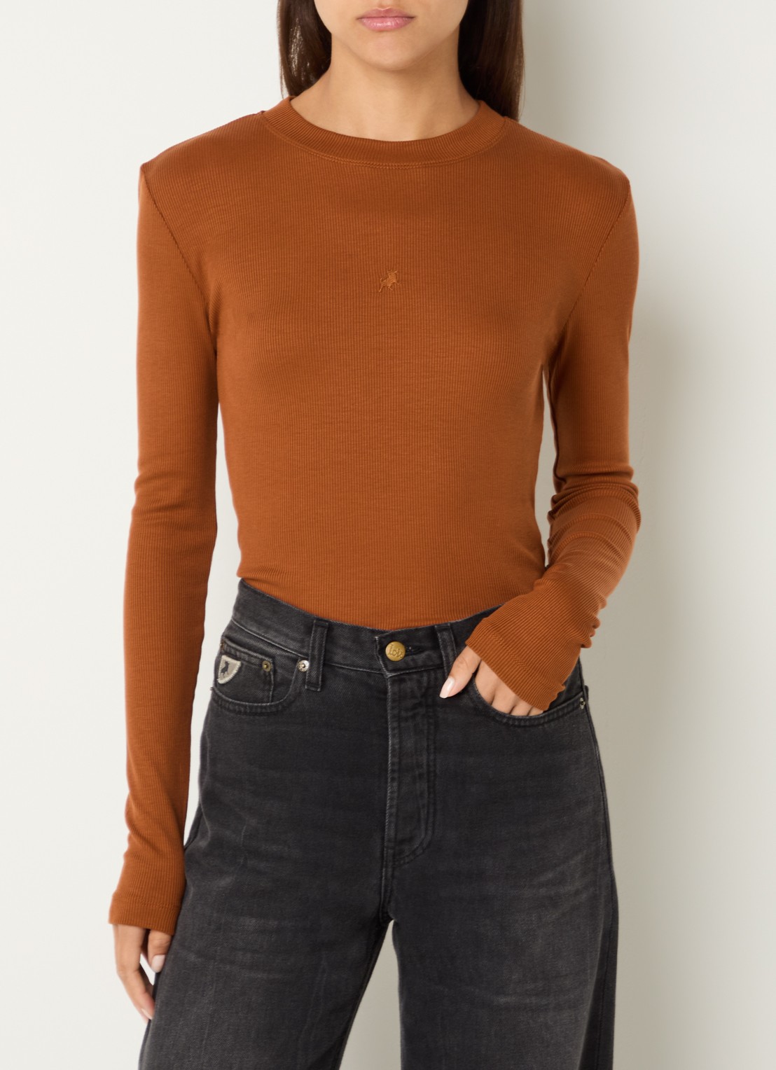 Lois Lauren fijngebreide trui met logo - detail 2 cognac