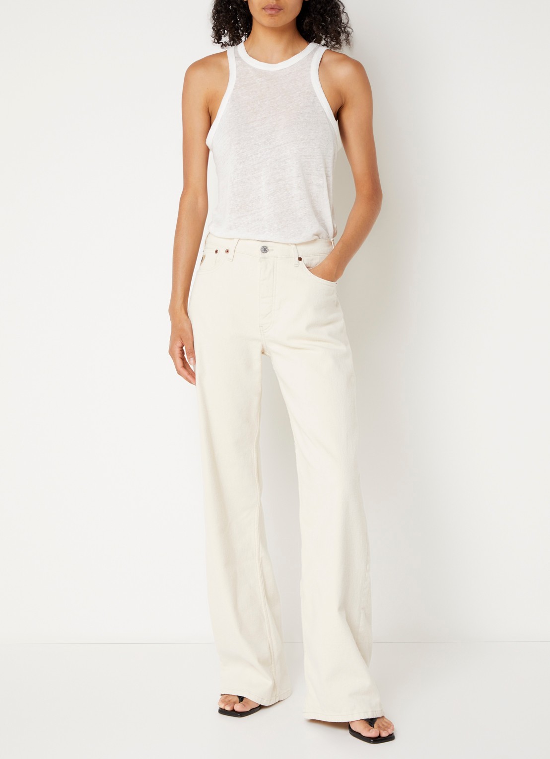 Lois Low waist loose fit jeans met gekleurde wassing en steekzakken  - voorkant 2 gebroken wit