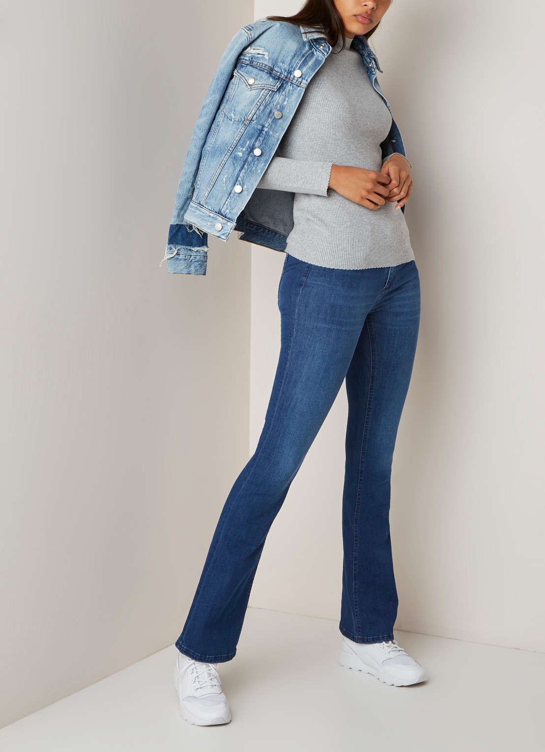 Lois Melrose high waist flared fit jeans - voorkant 3 indigo