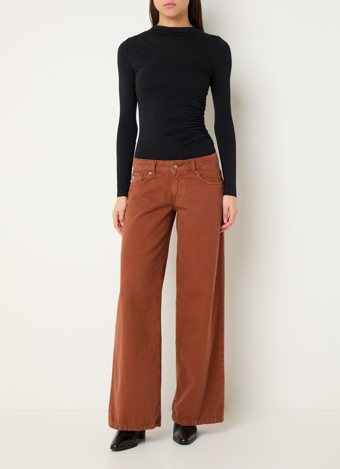 Lois Skale mid waist wide leg jeans met gekleurde wassing - voorkant 5 oranjebruin