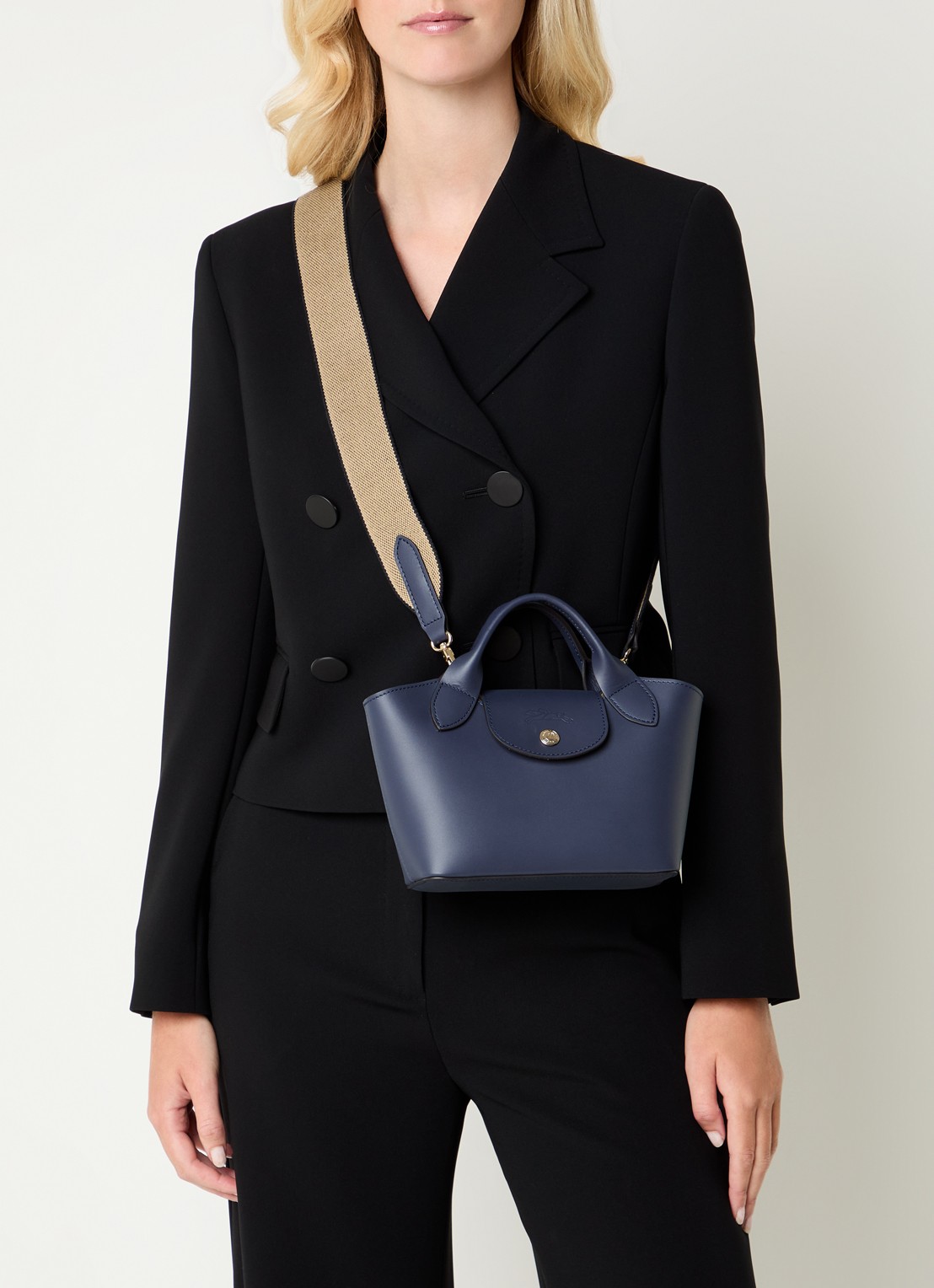 Longchamp Épure crossbodytas XS van kalfsleer met afneembare schouderriem - voorkant 2 donkerblauw