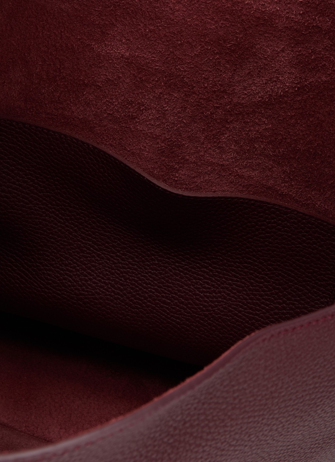 Longchamp Le Cadence schoudertas L van leer - detail 2 bordeauxrood