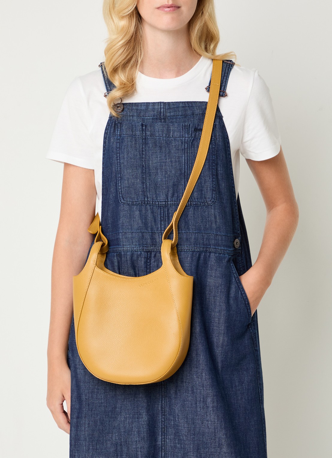Longchamp Le Foulonné crossbodytas S van leer - voorkant 3 okergeel