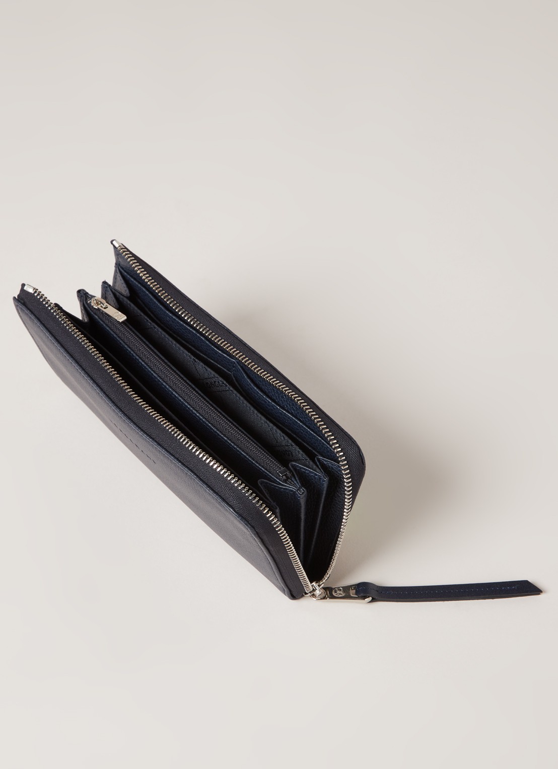 Longchamp Le Foulonné portemonnee van leer - detail 3 middenblauw