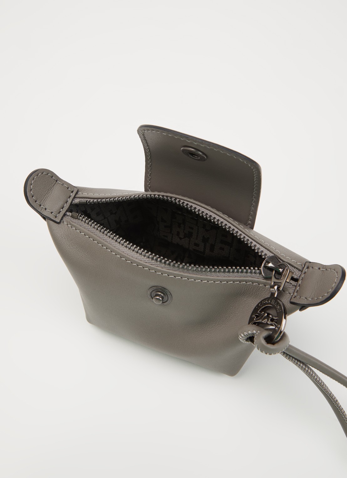 Longchamp Le Pliage clutch XS van leer - voorkant 3 grijs