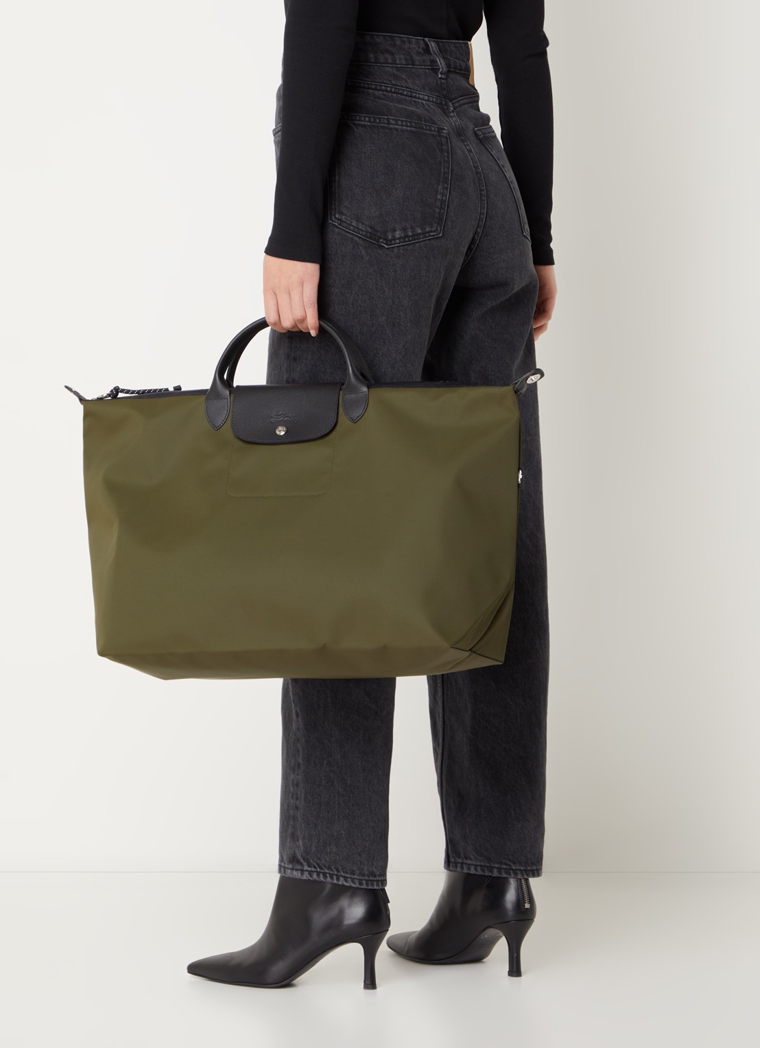 Longchamp Le Pliage Energy reistas L met leren details - voorkant 6 legergroen