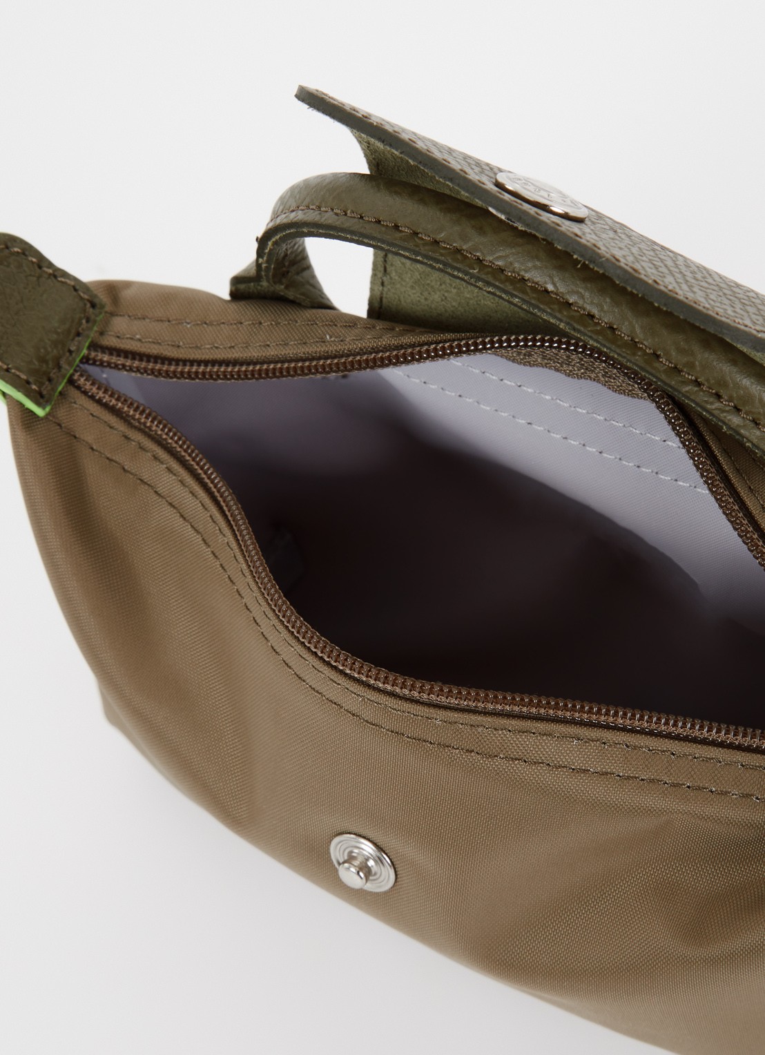 Longchamp Le Pliage Green handtas met leren details - detail 4 lichtbruin