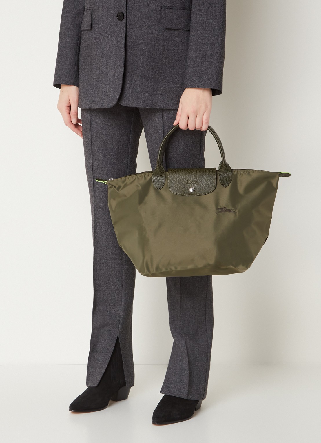 Longchamp Le Pliage handtas M met leren details - voorkant 2 bronsgroen