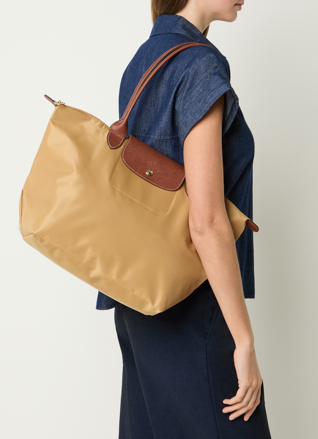 Longchamp Le Pliage Original schoudertas L met leren details - voorkant 2 camel