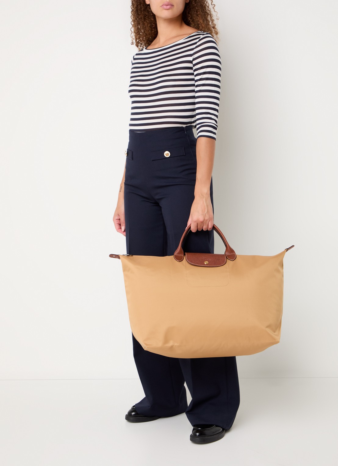 Longchamp Le Pliage reistas L met leren details - voorkant 3 camel