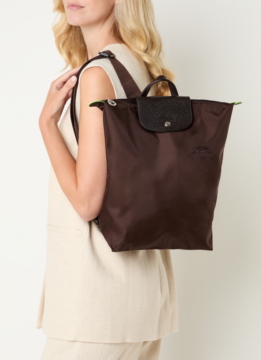 Longchamp Le Pliage rugzak M met leren details - voorkant 3 donkerbruin