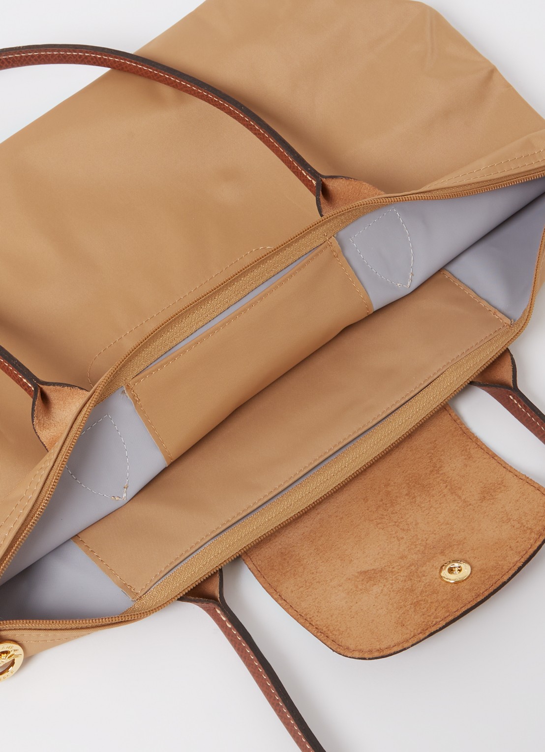 Longchamp Le Pliage schoudertas M met leren details - detail camel