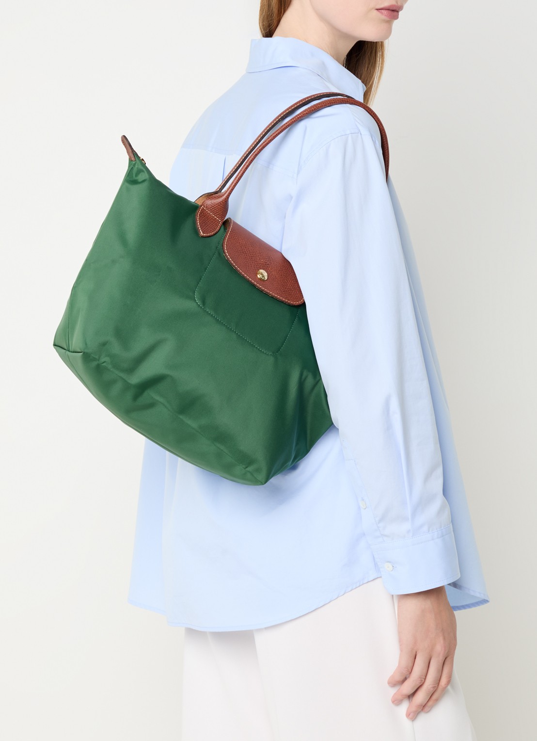 Longchamp Le Pliage schoudertas M met leren details - voorkant 2 groen