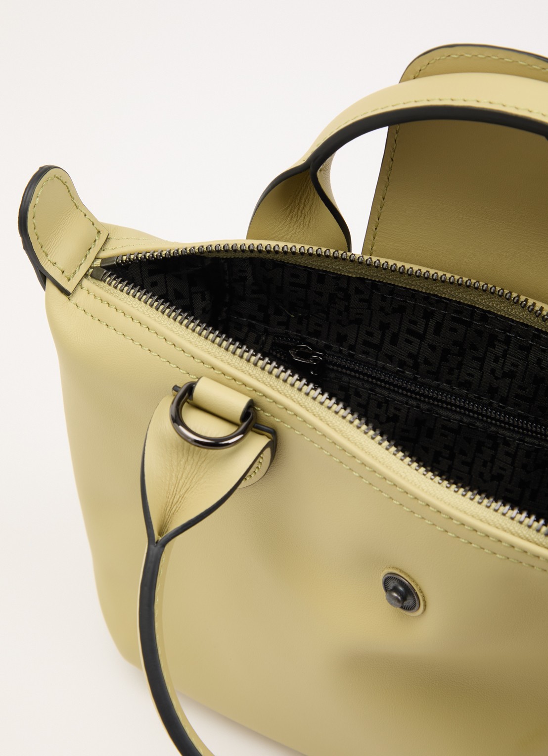 Longchamp Le Pliage Xtra handtas XS van leer - detail lichtgroen