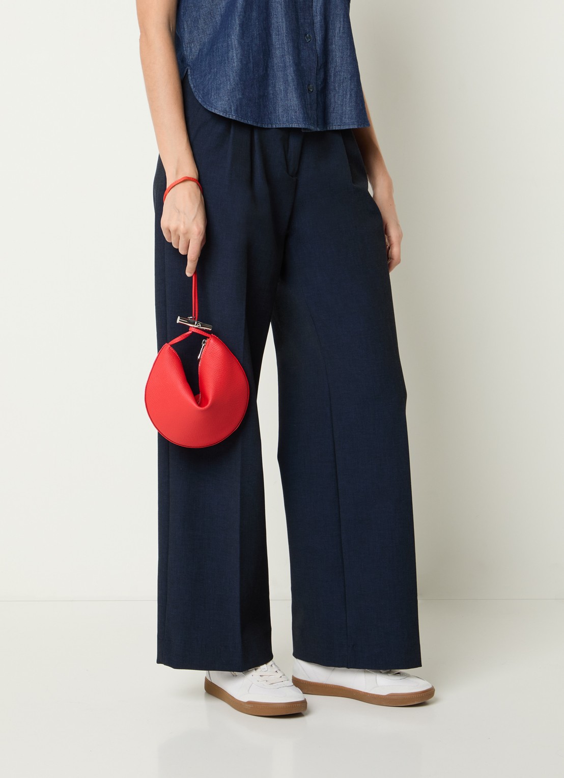 Longchamp Le Roseau schoudertas M van leer - voorkant 2 koraalrood