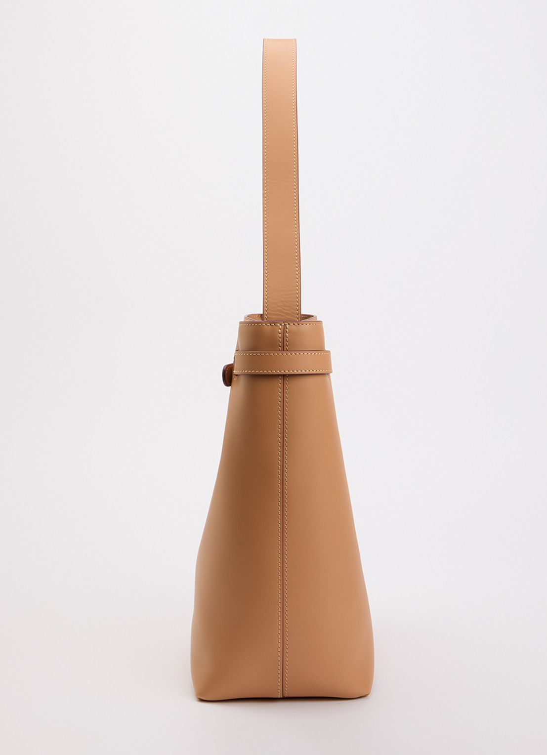 Longchamp Le Smart schoudertas van kalfsleer met verstelbare schouderriem - detail 2 camel