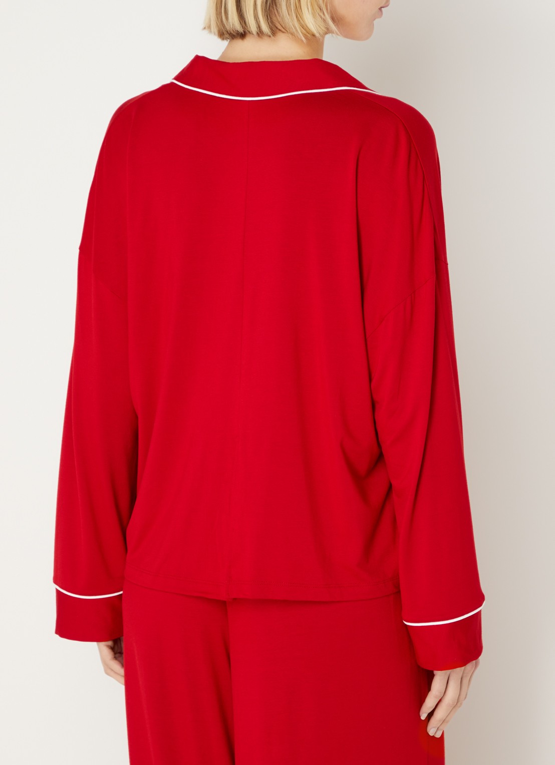 Lounge Alpine Dreams pyjamatop met V-hals - achterkant 3 rood