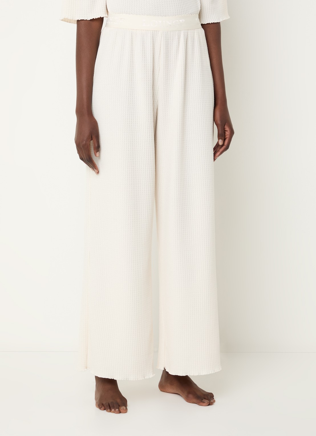 Lounge Pyjamabroek met structuur - detail 3 beige