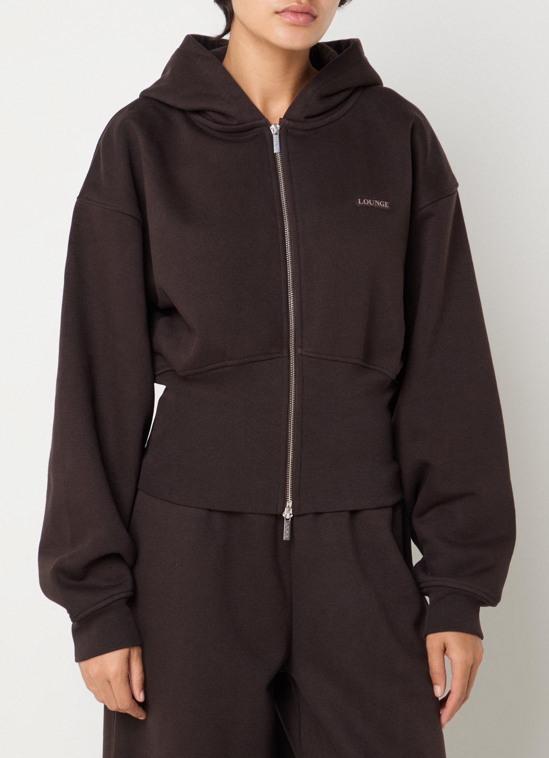 Lounge Sweatvest met logo en capuchon - detail chocoladebruin