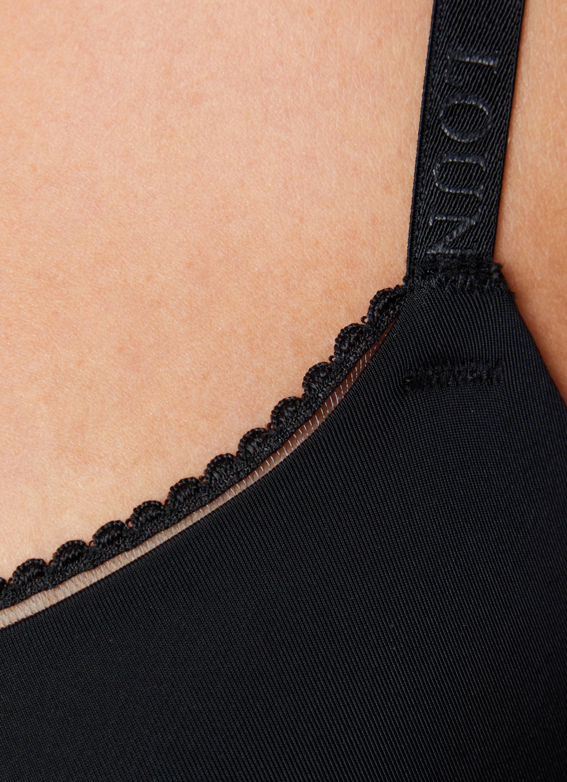 Lounge Voorgevormde T-shirt bh met mesh en borduring - detail 2 zwart