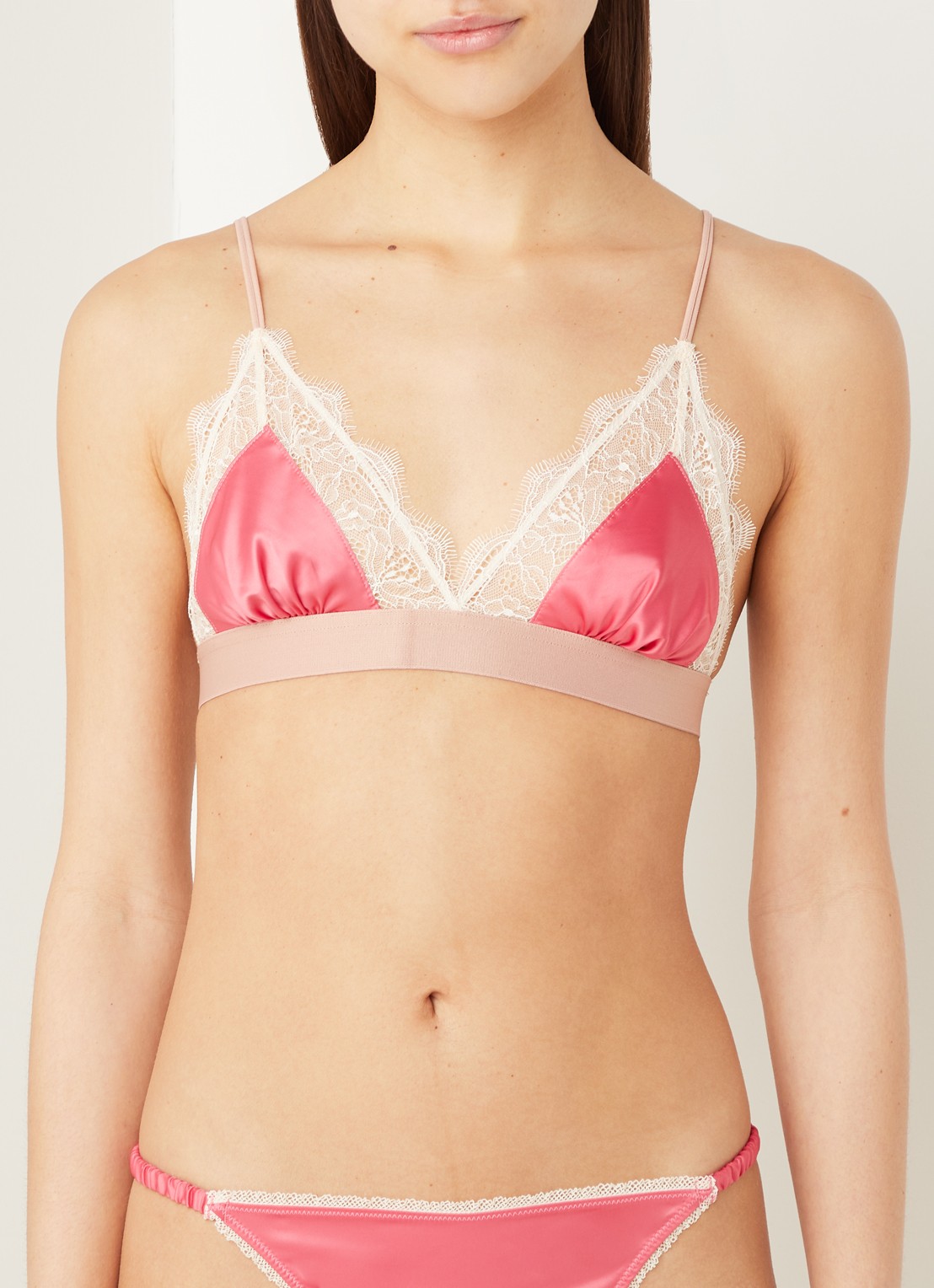 Love Stories Lovelace bralette van satijn met kant - detail roze