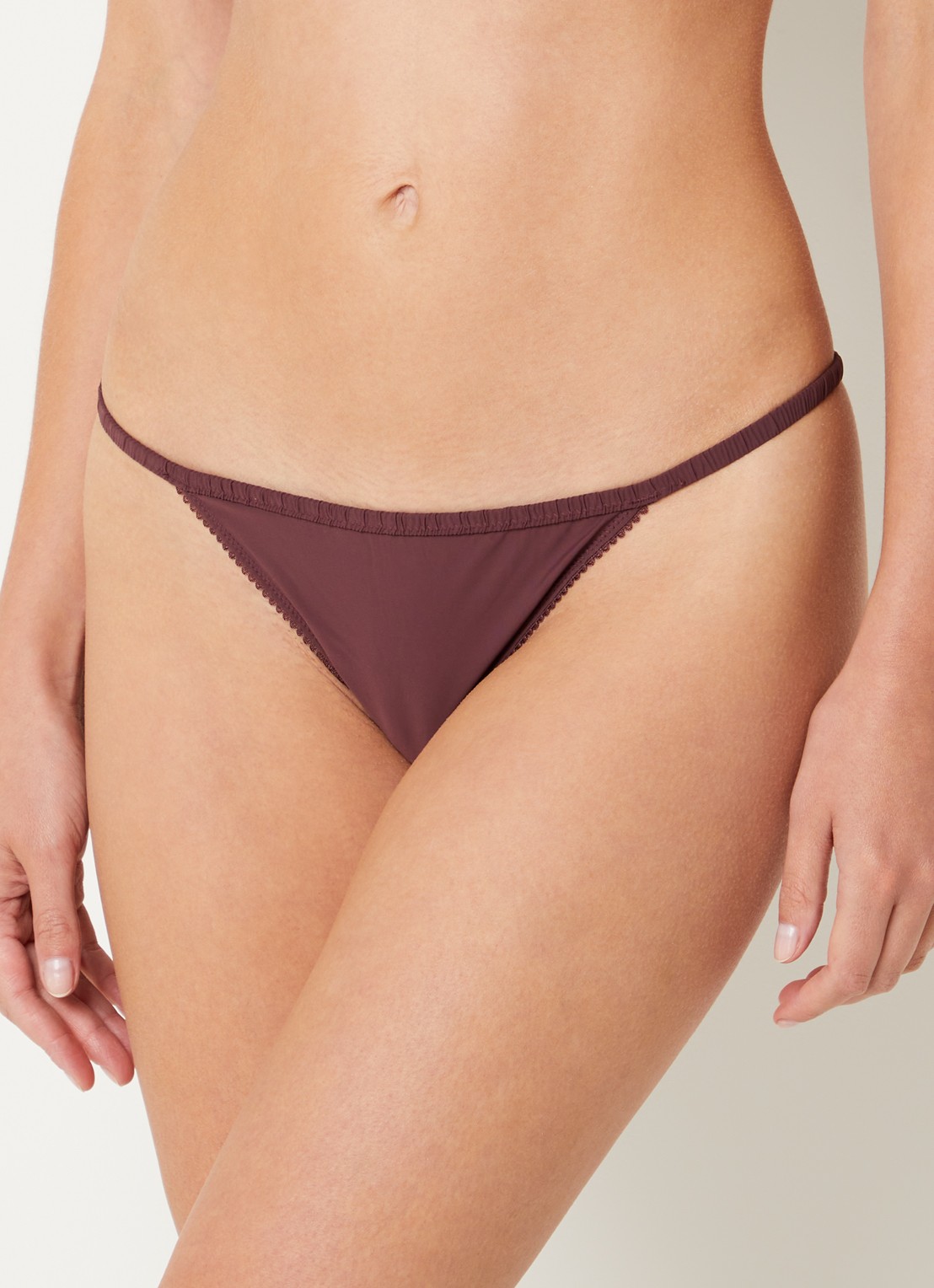 Love Stories Roomservice string van kant - voorkant 2 aubergine