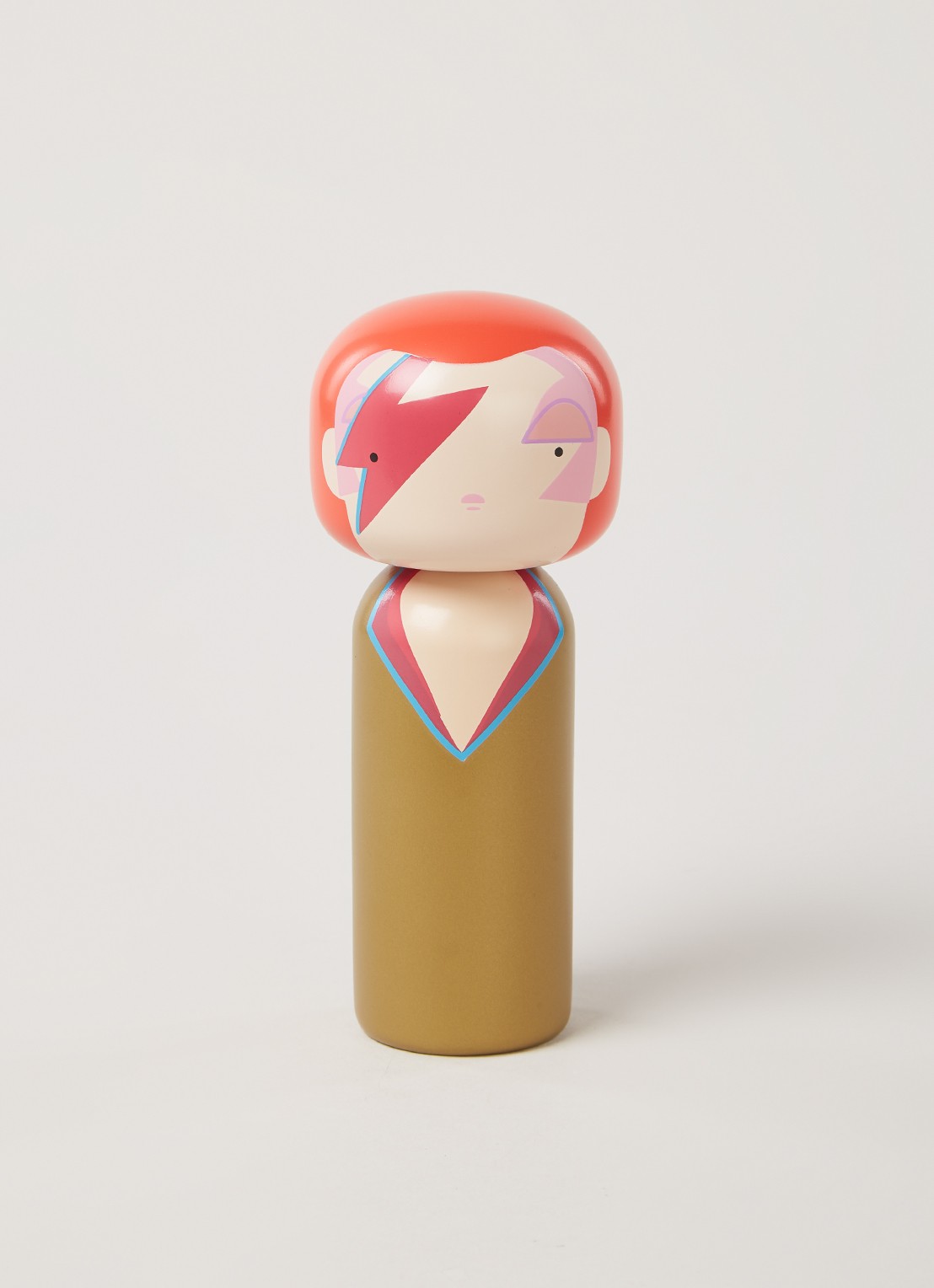 Lucie Kaas Aladdin Sane Kokeshi Doll 14,5 cm - voorkant 2 mosterd