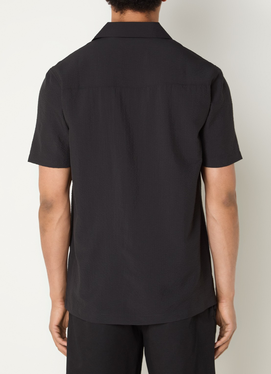 Lyle & Scott Crinkle Resort regular fit overhemd met borstzak - achterkant 4 zwart