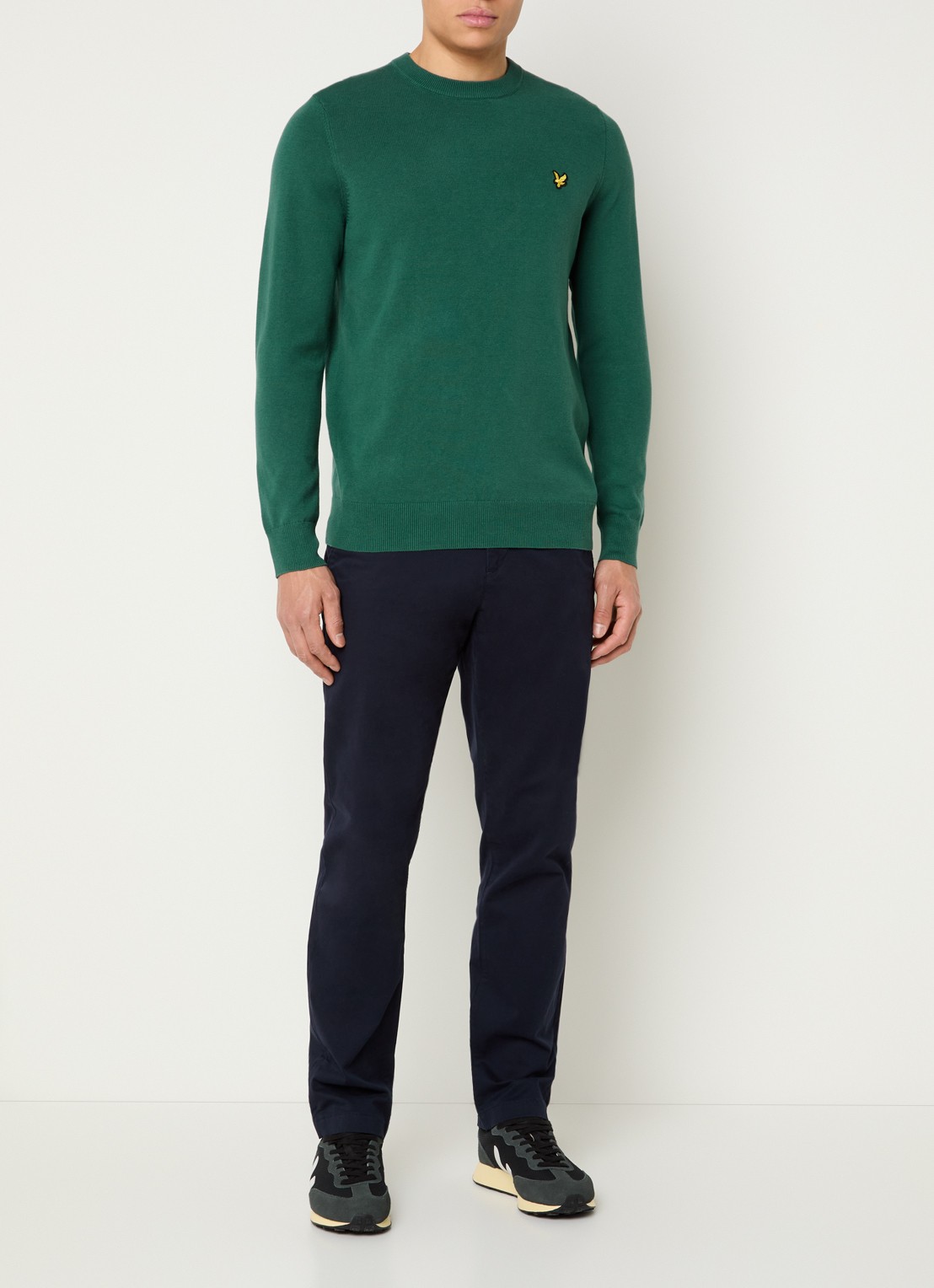 Lyle & Scott Fijngebreide pullover met logo - voorkant 2 groen