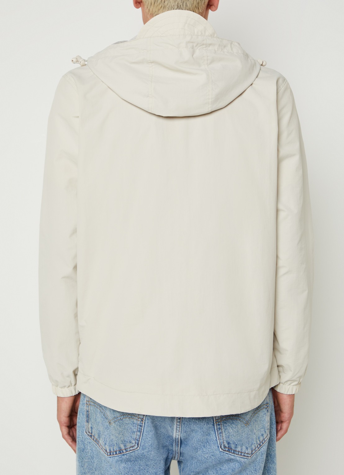 Lyle & Scott Lichtgewicht jack met capuchon - achterkant 2 donkerbeige