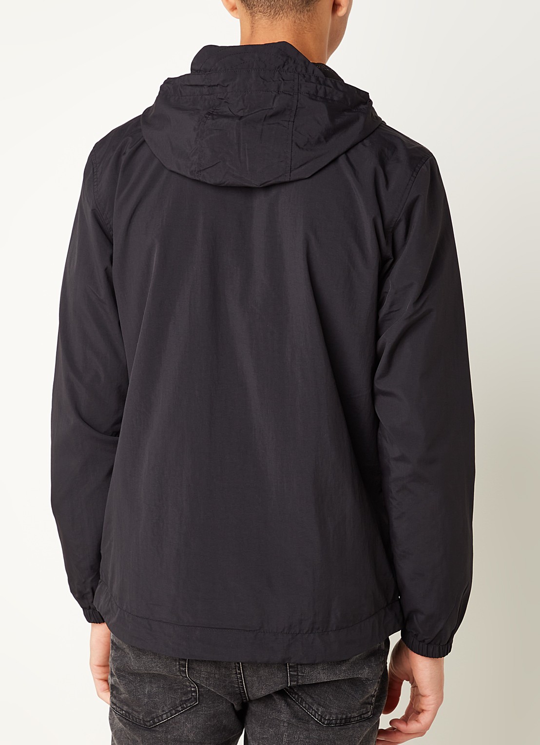 Lyle & Scott Lichtgewicht jack met capuchon - achterkant zwart
