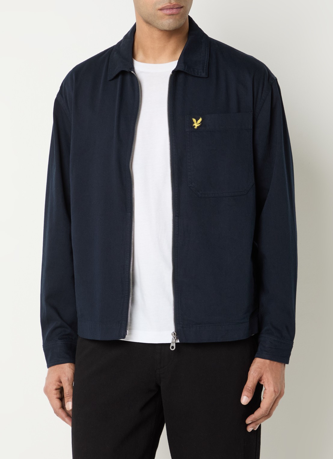Lyle & Scott Overshirt met logo en borstzak - detail 4 donkerblauw
