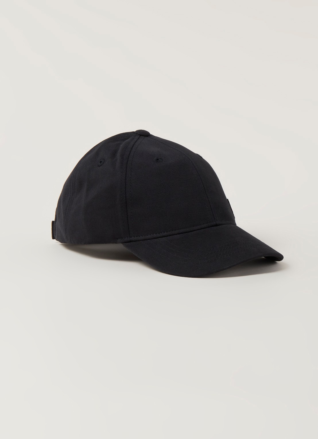 Lyle & Scott Pet met logoborduring  - voorkant 2 zwart