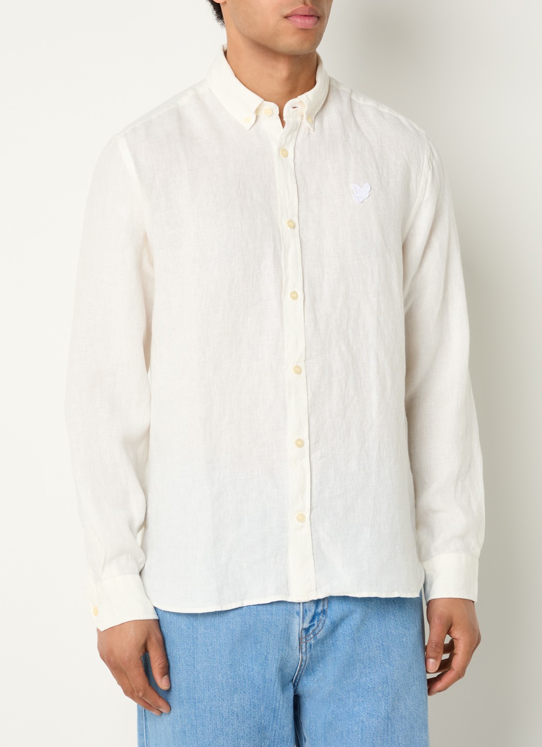 Lyle & Scott Regular fit overhemd in linnenblend met logo - detail gebroken wit