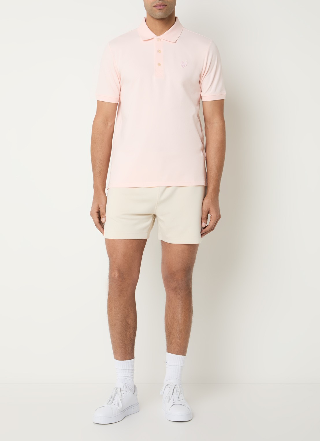 Lyle & Scott Regular fit polo met logo - voorkant 2 lichtroze