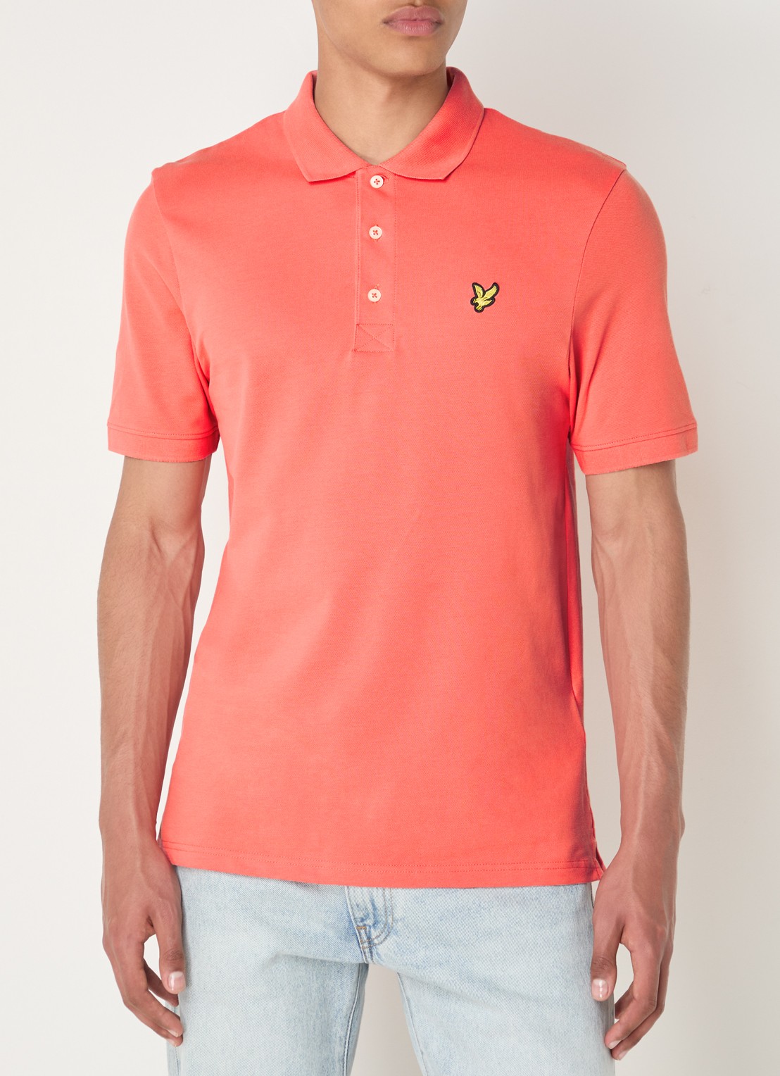 Lyle & Scott Regular fit polo van  piqué katoen met logo - detail 3 koraal