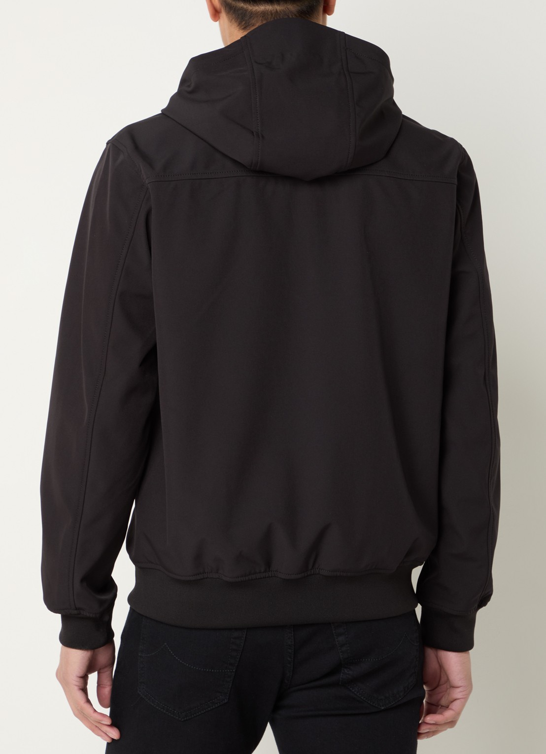 Lyle & Scott Softshell jack met capuchon en ritszakken - achterkant zwart
