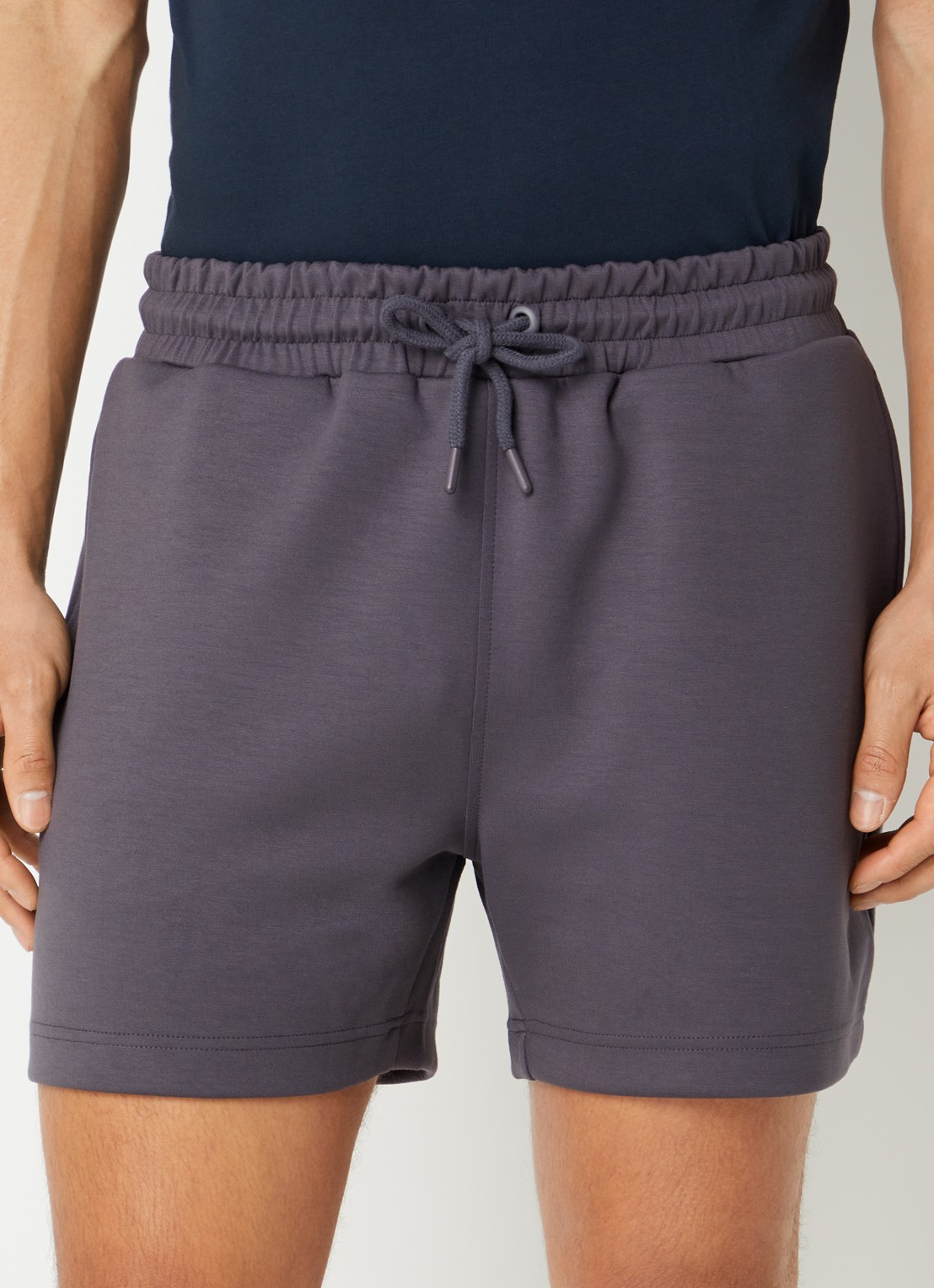 Lyle & Scott Straight fit korte joggingbroek met trekkoord - detail 4 grijs