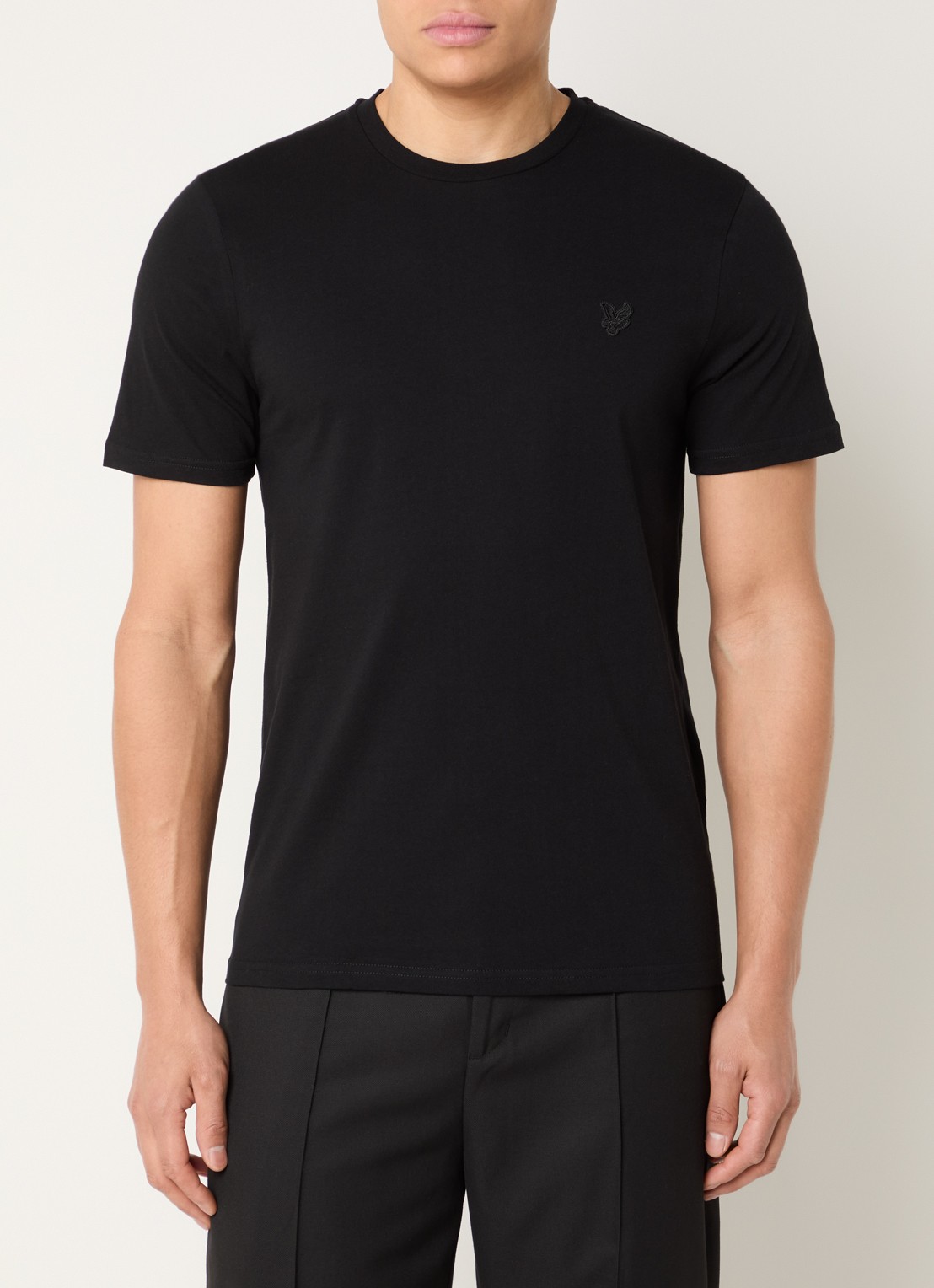 Lyle & Scott Superfine T-shirt met logoborduring - detail 2 zwart