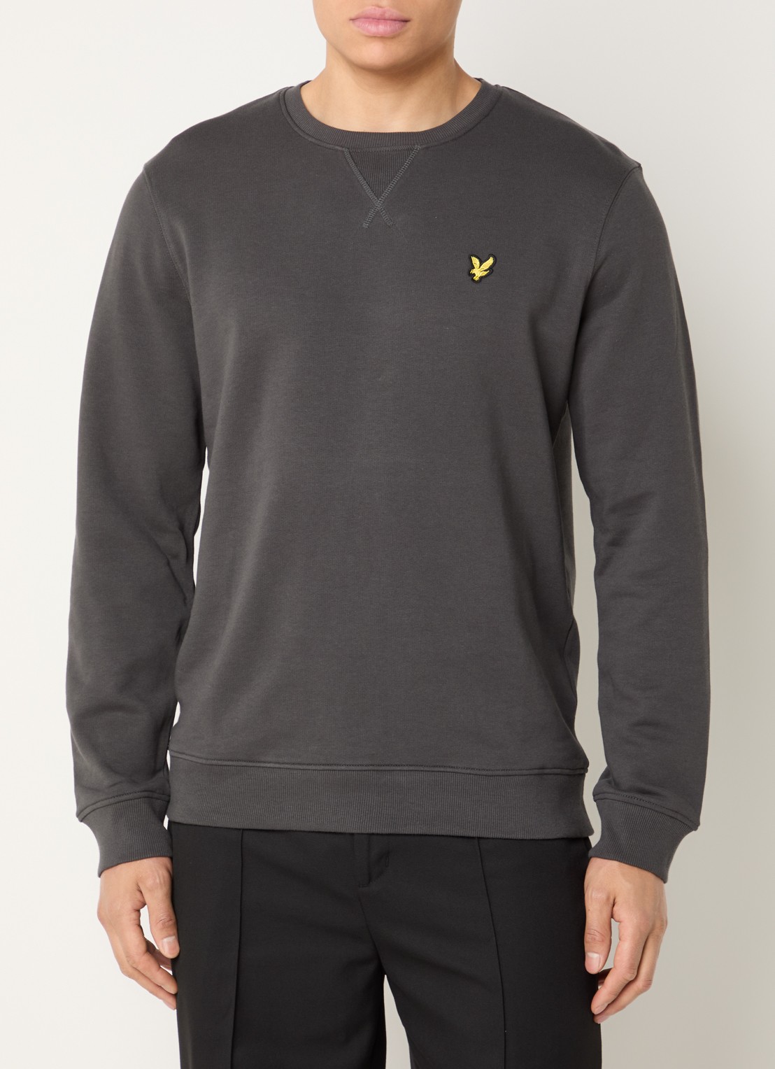 Lyle & Scott Sweater van katoen met logo-applicatie - detail antraciet