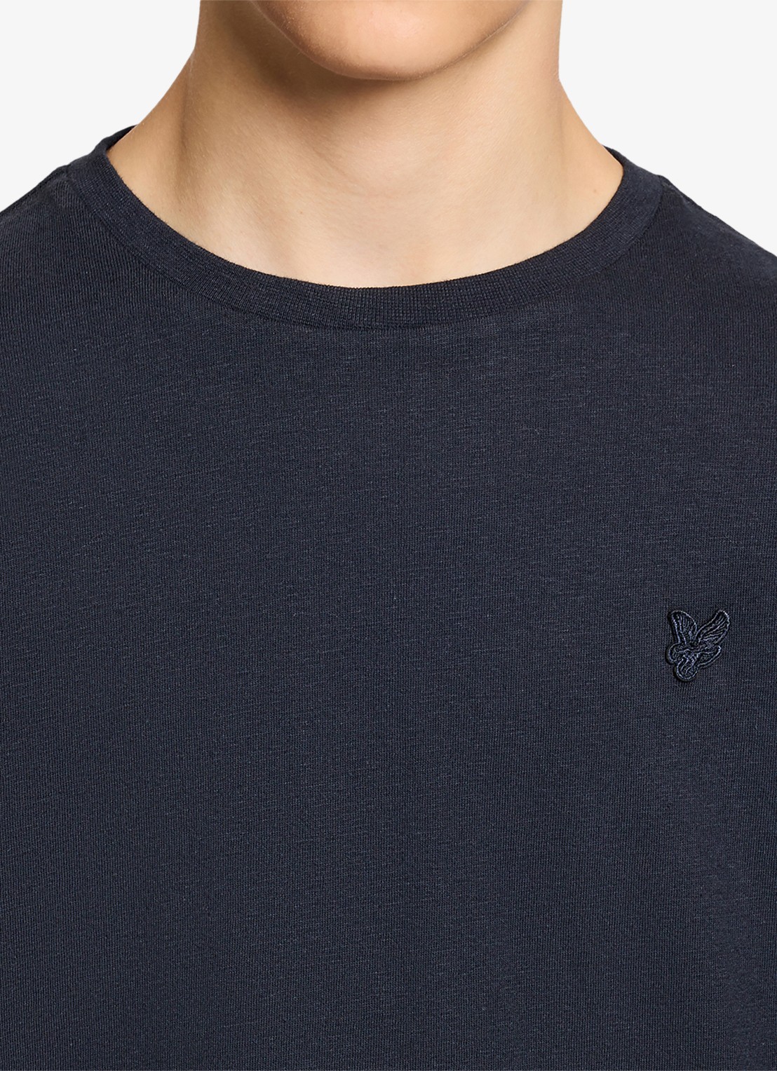 Lyle & Scott T-shirt in linnenblend - detail 3 donkerblauw