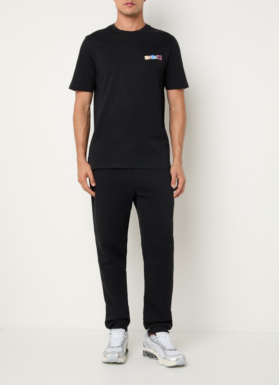 Lyle & Scott T-shirt met front- en backprint - voorkant 2 zwart