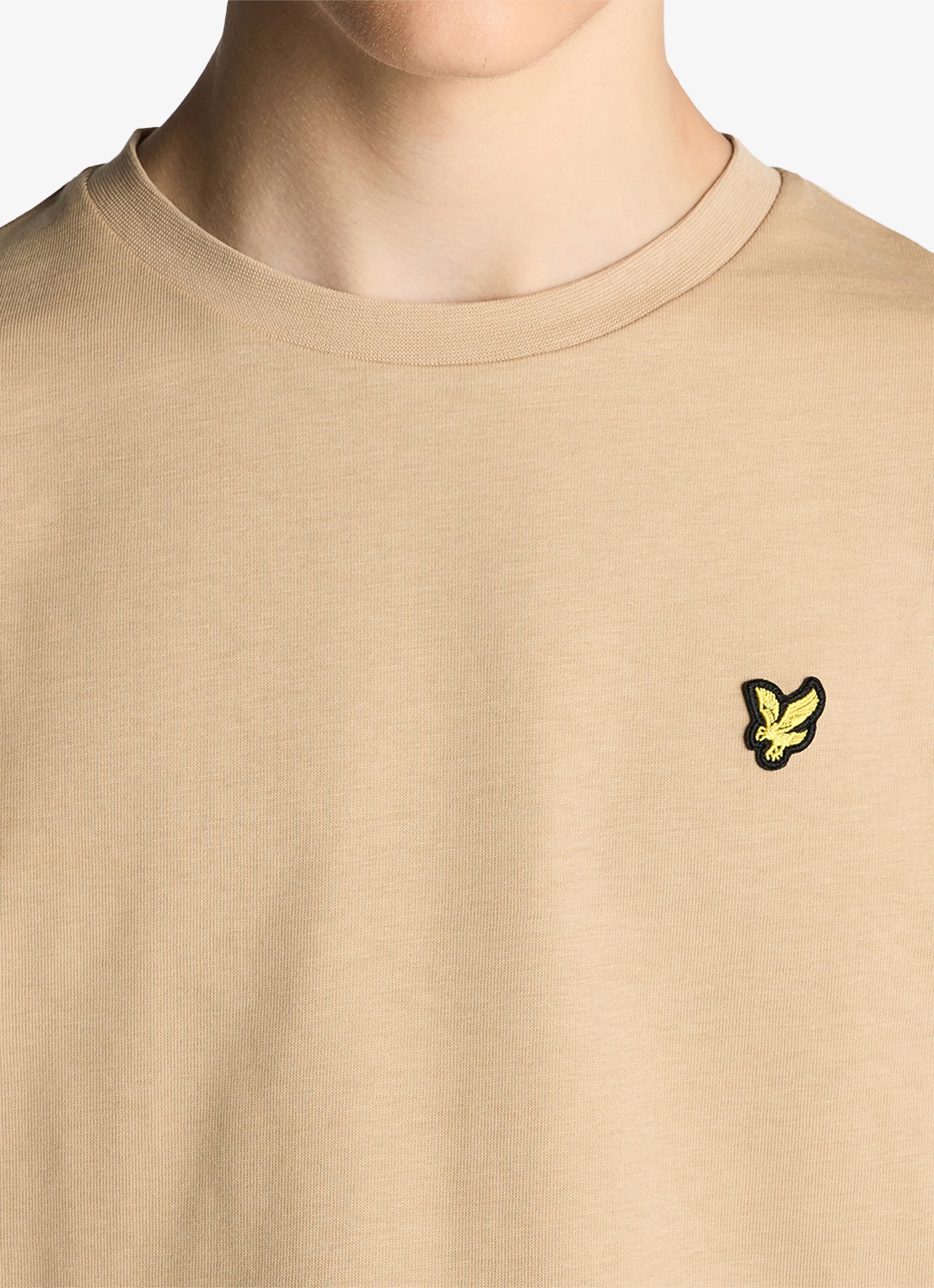 Lyle & Scott T-shirt met logoborduring - detail 2 camel