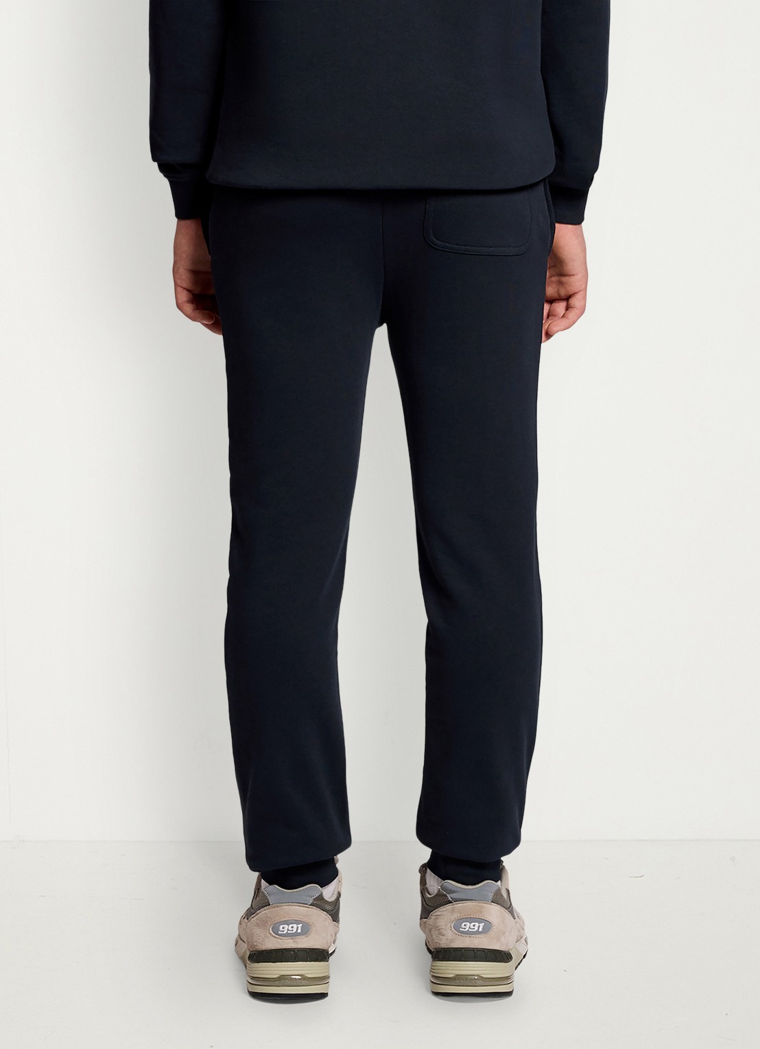 Lyle & Scott Tapered fit joggingbroek met logoborduring - achterkant donkerblauw
