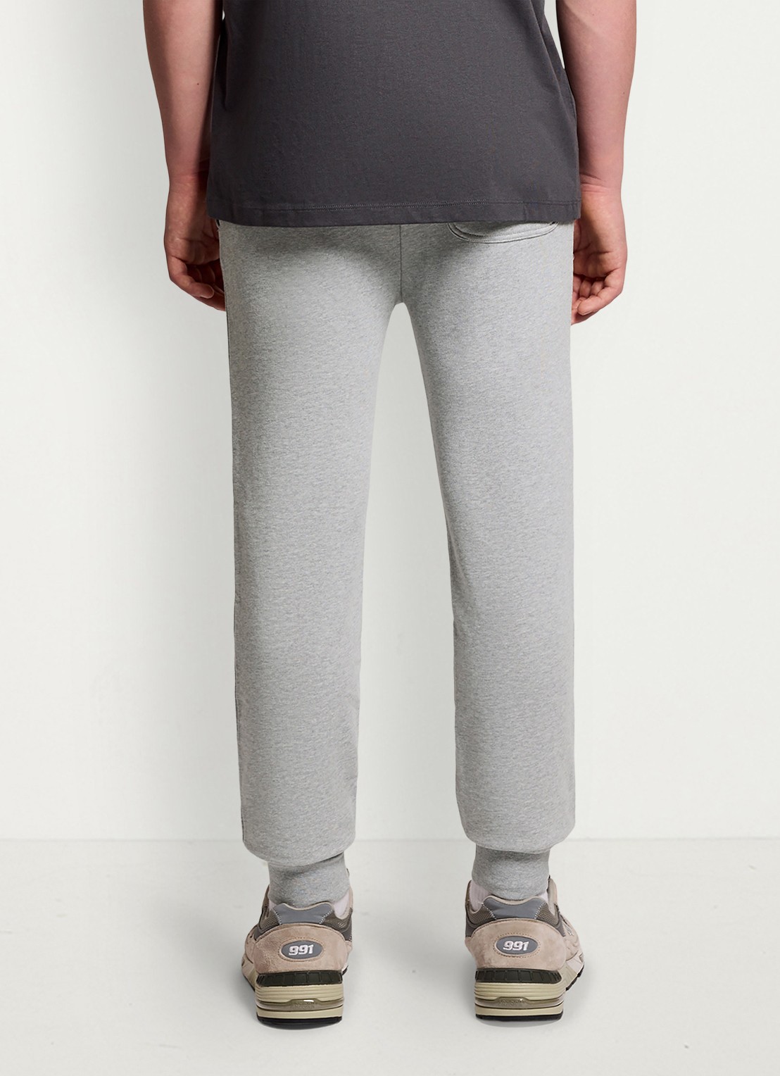 Lyle & Scott Tapered fit joggingbroek met logoborduring - voorkant 2 lichtgrijs