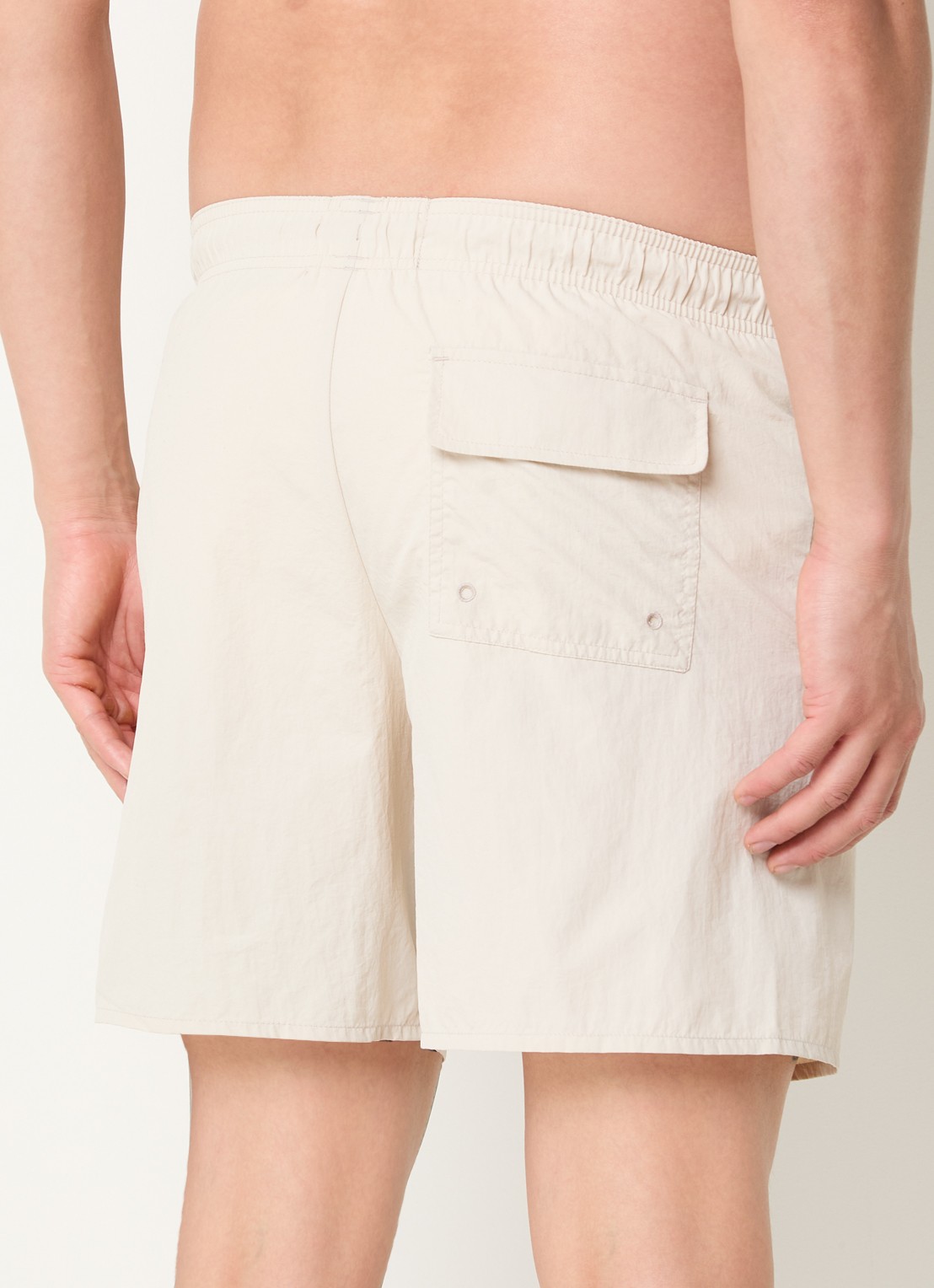 Lyle & Scott Zwemshorts met steekzakken en logo - achterkant 3 gebroken wit