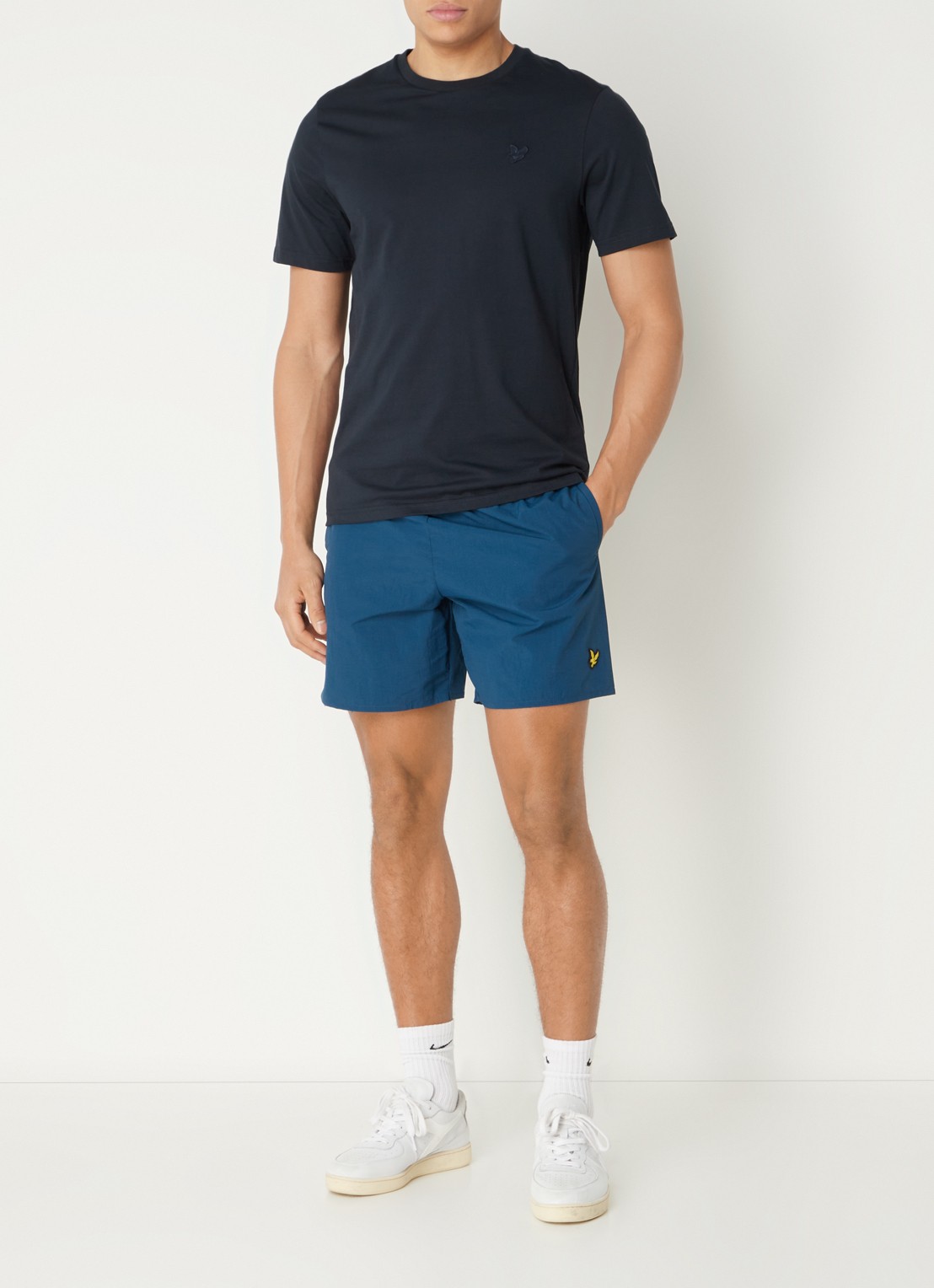 Lyle & Scott Zwemshorts met steekzakken en logo - voorkant 4 petrol