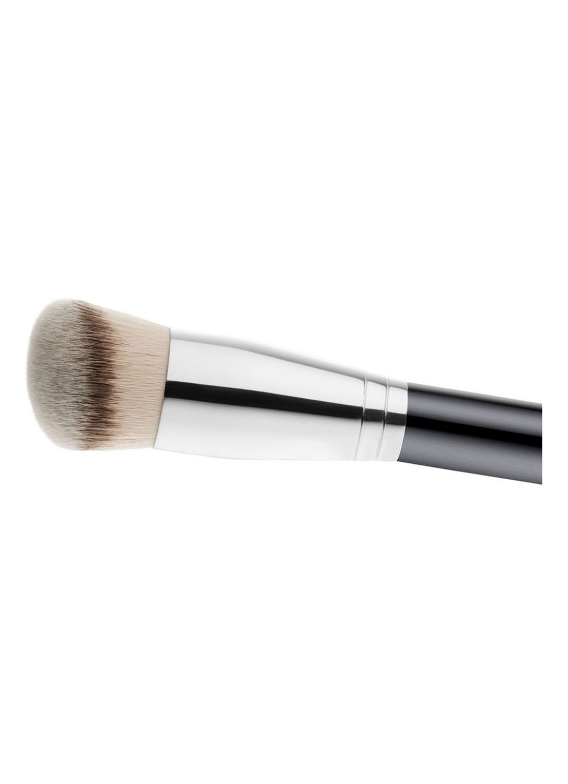 M·A·C 170 Rounded Slant Brush - blush kwast - voorkant 2 zwart