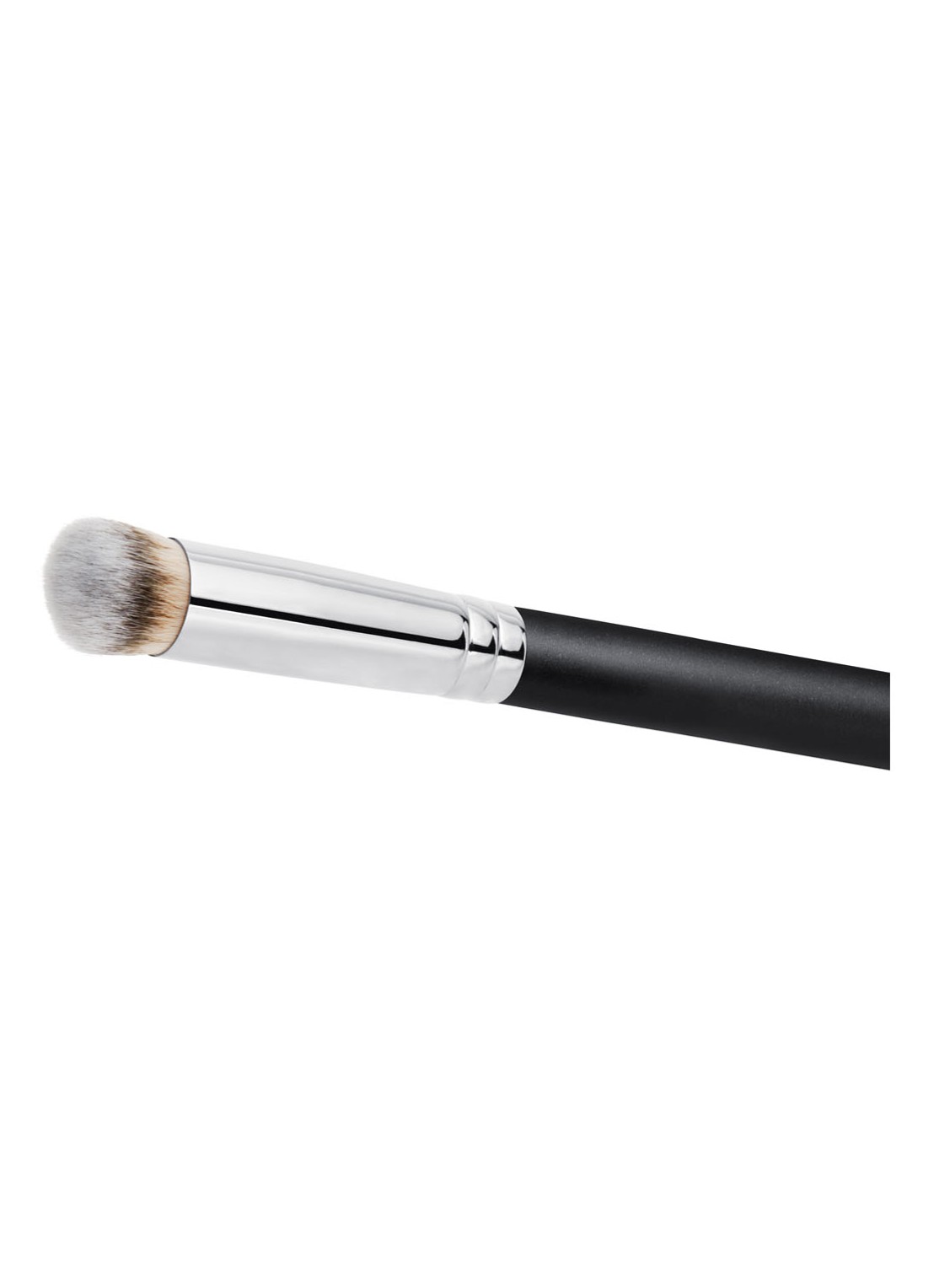 M·A·C 270S Concealer Brush - concealer kwast - voorkant 2 zwart