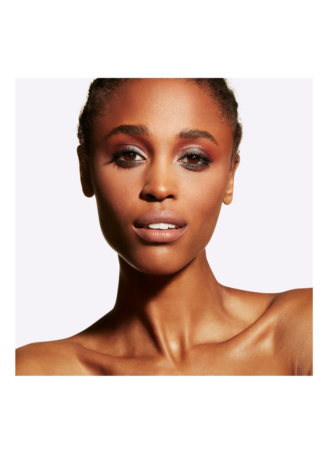 M·A·C Bronzing Powder - bronzer - detail 4 matte bronze
